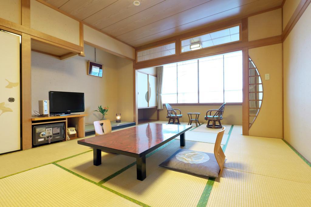 Awara Onsen Hot Spring Koubou Gurabaatei Quarto foto